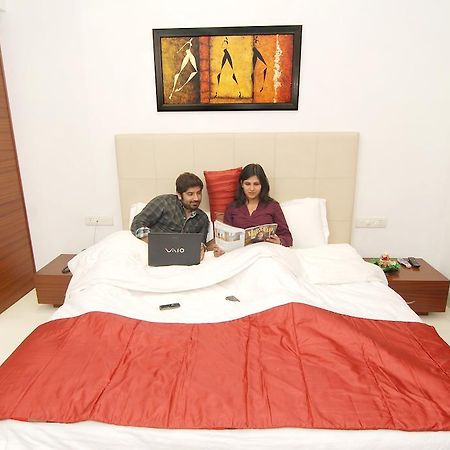 Hotel White Lotus Gurgaon Esterno foto
