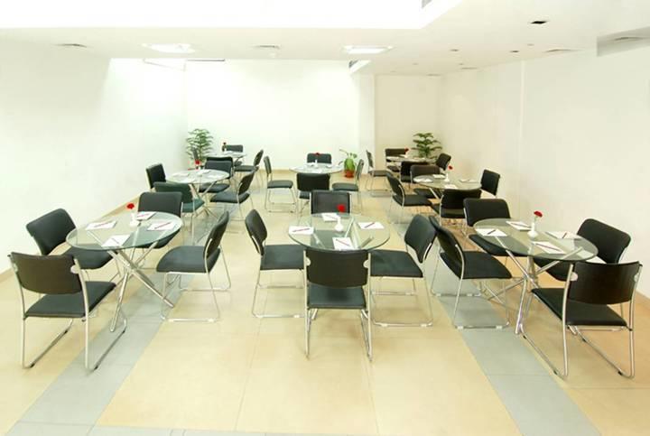 Hotel White Lotus Gurgaon Esterno foto